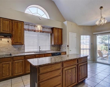 3632 Campstone Drive - Photo Thumbnail 9