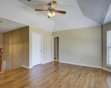 3632 Campstone Drive - Photo Thumbnail 22