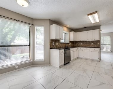 1468 Sedalia Drive - Photo Thumbnail 10