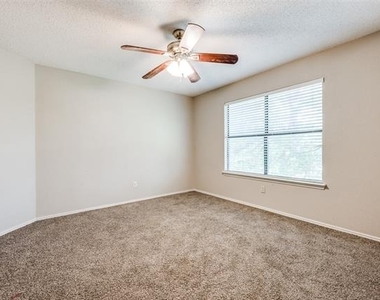 1468 Sedalia Drive - Photo Thumbnail 14