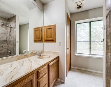 1468 Sedalia Drive - Photo Thumbnail 15