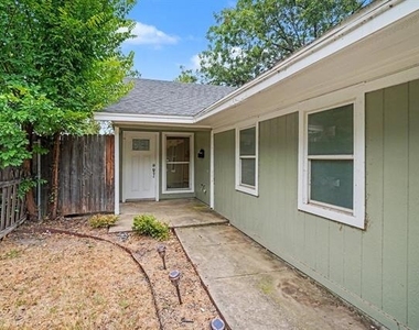 1815 Lipscomb Street - Photo Thumbnail 1
