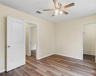 1815 Lipscomb Street - Photo Thumbnail 12