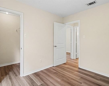 1815 Lipscomb Street - Photo Thumbnail 17