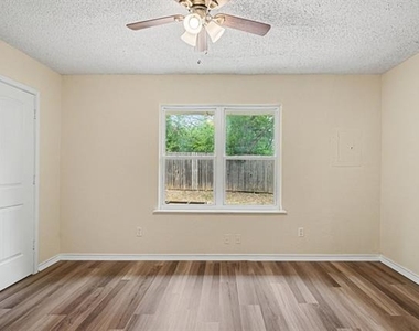 1815 Lipscomb Street - Photo Thumbnail 14