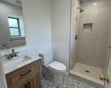 9519-d Westpark Drive - Photo Thumbnail 4