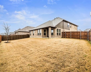3816 Walden Drive - Photo Thumbnail 29