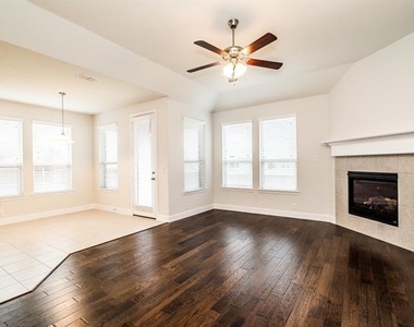 3816 Walden Drive - Photo Thumbnail 1