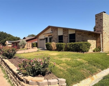 3709 Pinewood Street - Photo Thumbnail 19