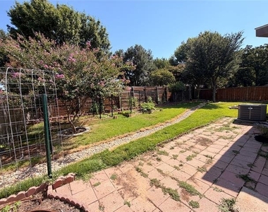 3709 Pinewood Street - Photo Thumbnail 16