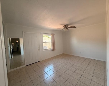 3709 Pinewood Street - Photo Thumbnail 10