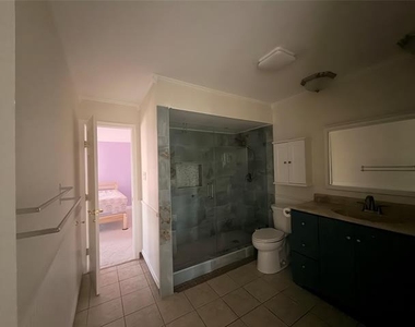3709 Pinewood Street - Photo Thumbnail 12