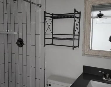 1522 W Polk Street - Photo Thumbnail 5