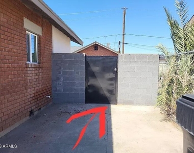 1522 W Polk Street - Photo Thumbnail 8