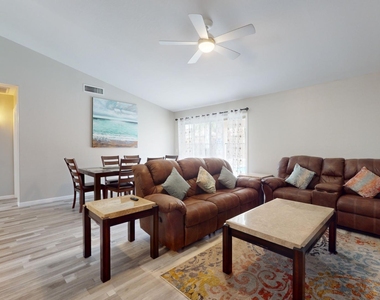 15420 N 160th Lane - Photo Thumbnail 2