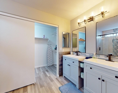 15420 N 160th Lane - Photo Thumbnail 20