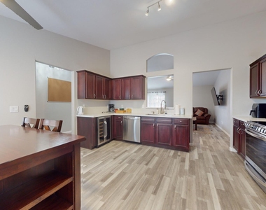 15420 N 160th Lane - Photo Thumbnail 7