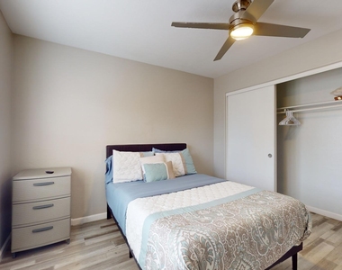 15420 N 160th Lane - Photo Thumbnail 13