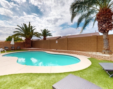 15420 N 160th Lane - Photo Thumbnail 29