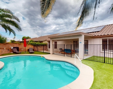15420 N 160th Lane - Photo Thumbnail 28
