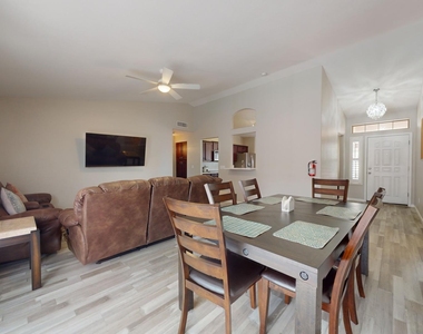 15420 N 160th Lane - Photo Thumbnail 4