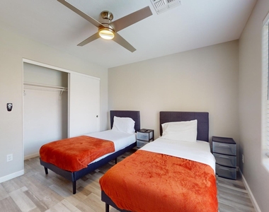 15420 N 160th Lane - Photo Thumbnail 15