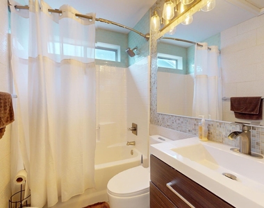15420 N 160th Lane - Photo Thumbnail 9