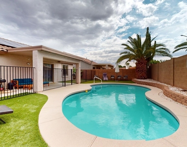 15420 N 160th Lane - Photo Thumbnail 30