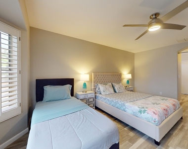 15420 N 160th Lane - Photo Thumbnail 18