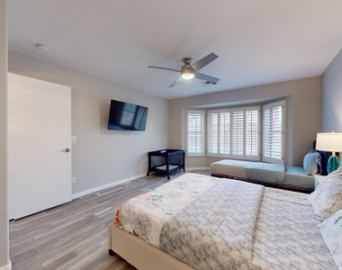 15420 N 160th Lane - Photo Thumbnail 19