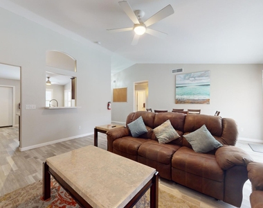 15420 N 160th Lane - Photo Thumbnail 3