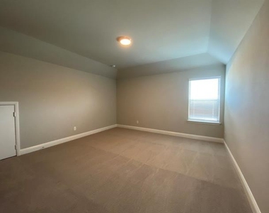 13098 Scissortail Drive - Photo Thumbnail 16