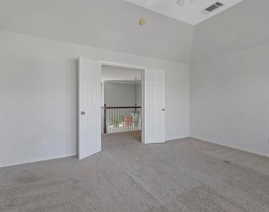9669 Plains Circle - Photo Thumbnail 17