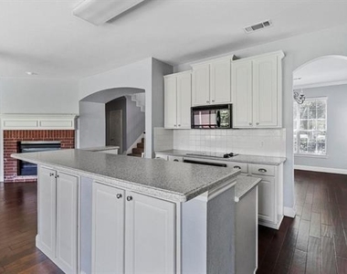 9669 Plains Circle - Photo Thumbnail 12