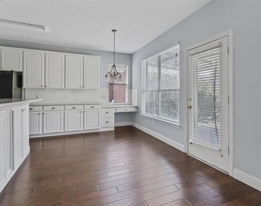 9669 Plains Circle - Photo Thumbnail 10