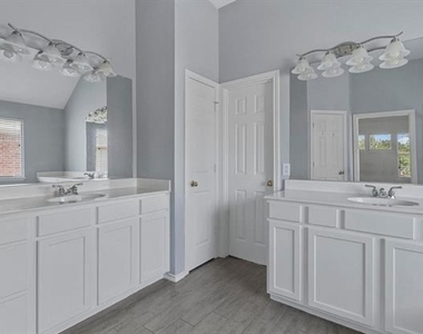 9669 Plains Circle - Photo Thumbnail 25