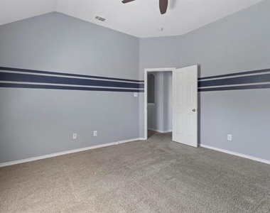 9669 Plains Circle - Photo Thumbnail 19