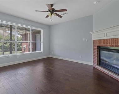 9669 Plains Circle - Photo Thumbnail 7