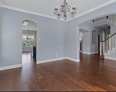 9669 Plains Circle - Photo Thumbnail 6