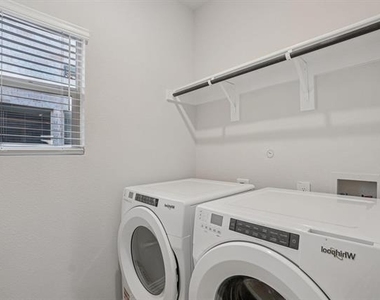 6001 Belchamp Drive - Photo Thumbnail 12