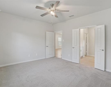 6001 Belchamp Drive - Photo Thumbnail 17