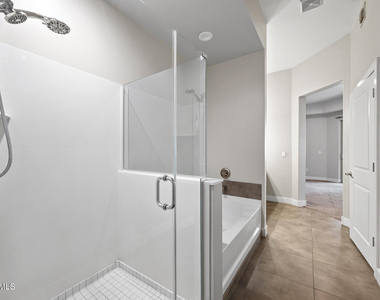 945 E Playa Del Norte Drive - Photo Thumbnail 29