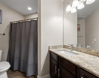 945 E Playa Del Norte Drive - Photo Thumbnail 19