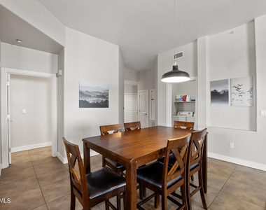 945 E Playa Del Norte Drive - Photo Thumbnail 6