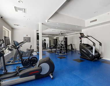 945 E Playa Del Norte Drive - Photo Thumbnail 41