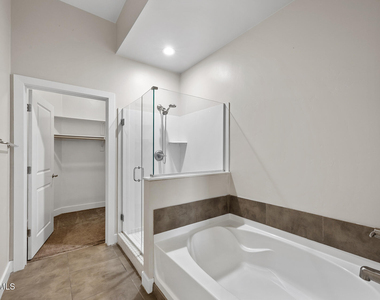 945 E Playa Del Norte Drive - Photo Thumbnail 28