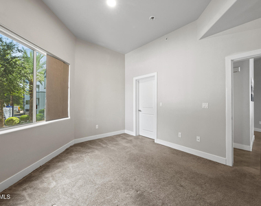 945 E Playa Del Norte Drive - Photo Thumbnail 21