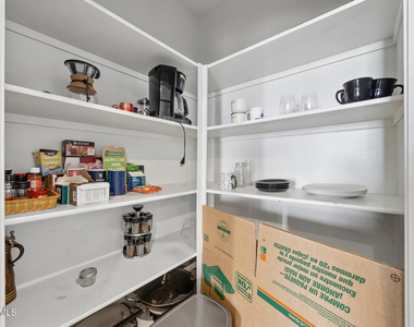 945 E Playa Del Norte Drive - Photo Thumbnail 16