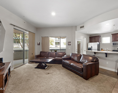 945 E Playa Del Norte Drive - Photo Thumbnail 8