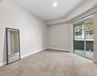 945 E Playa Del Norte Drive - Photo Thumbnail 25